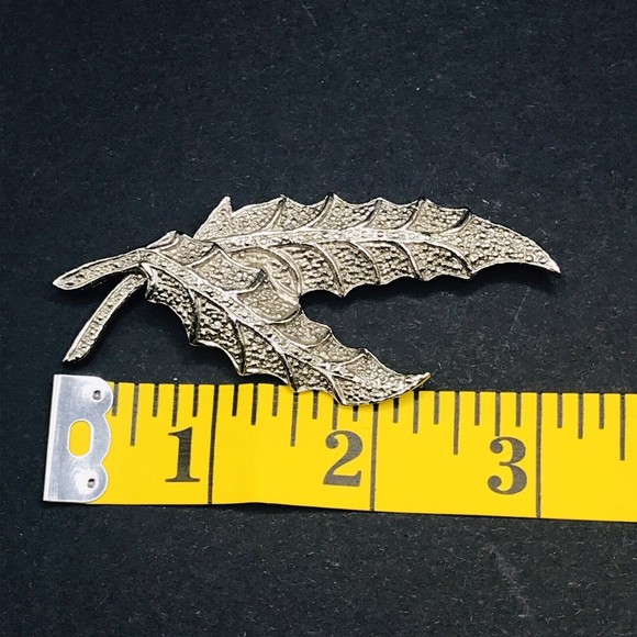 Set of 3 Long Leaf Pin Brooches Silver Tone Metal - Picture 2 of 10